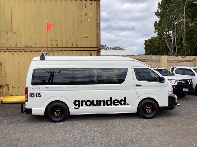 GCG-135 - Toyota Hiace Commuter 12 seater Bus